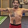 Darko Lazić objavio sliku iz teretane: Folker se dobro preznojio, pa otkrio koliko sada ima kilograma