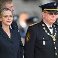 Princeza Šarlin privukla sve poglede na sahrani kralja Haralda: Demonstrirala svoju modnu moć u strogom izdanju
