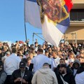 Izborni presek: Vučić prošetao Novim Sadom pred prvi skup od pada nadstrešnice