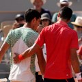 Novak utešio Alkaraza posle peha i poraza: Zna koliko je mlad, vreme je pred njim