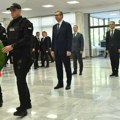 Vučić: Nikad veći pritisak spoljnih službi da skrenu put Srbije sa srpskog smera