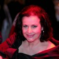 "Smetalo mi je što se mama skidala pred kamerama, pa nisam išla u školu": Ćerka Snežane Savić otvorila dušu