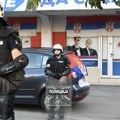 Kriminalistički inspektori Novog Sada revoltirani: Prinuđeni da čuvaju prostorije SNS-a jer nema dovoljno policajaca