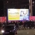 Haos u Podgorici: Grupe maskiranih mladića izašle na ulice (video)