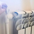 Primetili ste da vam je radijator negde topao a negde hladan? Evo kako rešiti problem bez majstora
