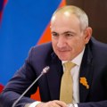 Pašinjan najavio ostavku vlade Jermenije
