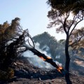Jaka munja izazvala požare na Tasosu