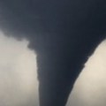 Trampov avion zarobljen Apokalipsa u SAD: Tornado rušio sve pred sobom! (video)