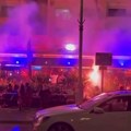 Gori Kipar! Delije stigle na ključno gostovanje Zvezde, napravile ludnicu uz baklje u kafiću