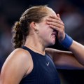 Tenis ne pamti ovakav emotivni slom: Andrejeva plakala ceo meč, a sve je počelo od 1. seta koji je osvojila