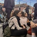 Sa studentima do Novog Sada: Uputstvo za hodanje