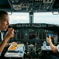 Pravilo koje piloti poštuju na svakom letu — ali putnici ga ne znaju