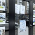 UPLATIO 6.500 EVRA, DOBIO AVIO-KARTE, ALI HOTEL NIJE REZERVISAN: Oštećeni putnici dolaze u „Lord Travel“, inspekcija češlja…