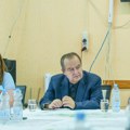 "Срамотно, лицемерно и неморално" Дачић осудио нападе на ватрогасце који се даноноћно боре с пожарима у Србији: "Радују се…