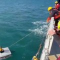 Tinejdžer spasen nakon što je nekoliko dana plutao na čamcu u vodama Beringovog mora