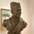 Povodom Dana srpskog jedinstva izložena skulptura Đorđa Jovanovića „Srpski vojnik (Pobednik)“ /foto/