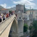 „Tišina koja vrišti“: Skok bez aplauza sa Starog mosta u Mostaru (VIDEO)