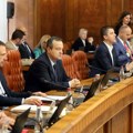 Vlada Srbije; Upravljanje nije privatizacija
