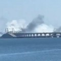 Kuljaju oblaci dima iznad krimskog mosta: Čuju se eksplozije na poluostrvu (foto, video)