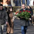 Dvogodišnji pomen Kseniji Vučić: Predsednik Srbije sa ćerkom i sinom odao poštu (foto)