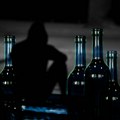U Indiji broj umrlih od konzumiranja ilegalno pravljenog alkohola porastao na 53