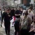 Automobil u Žarkovu se zaleteo u građane koji idu na protest: Povređeno više osoba VIDEO