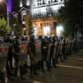 Protesti u Beogradu i Novom Sadu: Blokirana Ulica kneza Miloša, jake policijske snage raspoređene na Novom Beogradu (video)