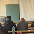 Student Mateja Nikolić objavio da je polagao ispit okružen petoricom inspektora: Dekan niškog Pravnog kaže da su „svi u…
