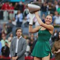 Ukrajinka pobedila Ruskinju u finalu Madrida, bez pozdrava na mreži