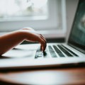 Tribina „Život sa filterom – između mreža i realnosti“ u NKC-u
