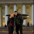 (Video) "Kakva čast": Srpski estradni par zapevao ispred Boljšoj teatra u Moskvi ovu pesmu i izazvao lavinu emocija: "To je…