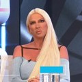 Jelena Karleuša se žestoko posvađala sa voditeljkom pinka Pljuštale uvrede u emisiji uživo, pop diva joj ovako zapretila!