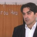 Direktor OŠ Njegoš upozorio roditelje: "Ne potežite vezu za učiteljicu, tako učite decu da muljaju do cilja"