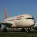 Novi incident sa avionom "Er Indije": Problem izbio nakon sletanja, zapalio se deo letelice