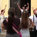 Četvoro uhapšenih sa protesta u Valjevu braniće se sa slobode, za vikend tenzije ispred tužilaštva i suda