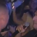 Darko jedva stoji na nogama: Napravio sjajnu atmosferu na nastupu, ali svi se pitaju šta mu se desilo
