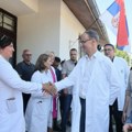 Mačut u Rataju kod Vranja obišao rekonstruisanu ambulantu i novi put