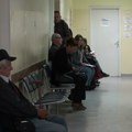 Mladi uzimaju lekove na svoju ruku, penzioneri šta im doktor prepiše: "Nema tu Gugl inteligencije"