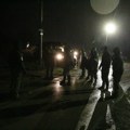 Žandarmerija proverava sve objekte: "Blic" u Banjskom polju tokom noćne potrage za Dankom: Policija kontroliše svaki auto…