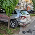 Откривамо стање повређених у тешкој несрећи у Новом Саду: Возач "аудија" ударио у дрво и пешака