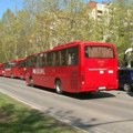 Dragana Rakić: Autobusi dovoze „srećne“ ljude koji „dobrovoljno“ idu na rođendan SNS (VIDEO)