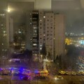 Gori stan u Bloku 63! Užas na Novom Beogradu: Na terenu 4 vatrogasna vozila, u toku borba s vatrom (foto, video)