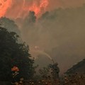 Apokaliptični snimak iz Grčke: Patra sva u dimu, vatra se nemilosrdno širi