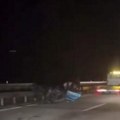 Teška saobraćajka na auto-putu kod Ćuprije: Vozilo se zabilo u bankinu, stvaraju se zastoji (video)