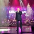 Pozdravi je pozdravi: Miroslav Ilić velikim tradicionalnim rođendanskim koncertom oduševio beogradsku publiku