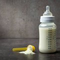 Hitno povlačenje hrane za bebe u Srbiji zbog opasne bakterije