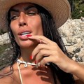 "Kupila sam celu ulicu" Pevačica ima luks stan, vilu, a sad gradi privatno jezero - ljudi besni: "Da li plaćaš porez?"