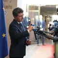 Ne smiruje se kriza u Bukureštu; Rumunija sve bliža vanrednim izborima