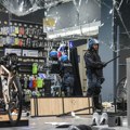 Milano: povređeno 14 policajaca, među privedenima 220 maloletnika