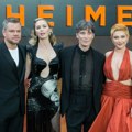Holivud stopiran: Kilijan Marfi, Emili Blant i Met Dejmon napustili premijeru „Openhajmera“ i podržali štrajk scenarista…